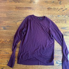 Athleta Criss Cross Sweatshirt Womens size xs Purple Lightweight A0860