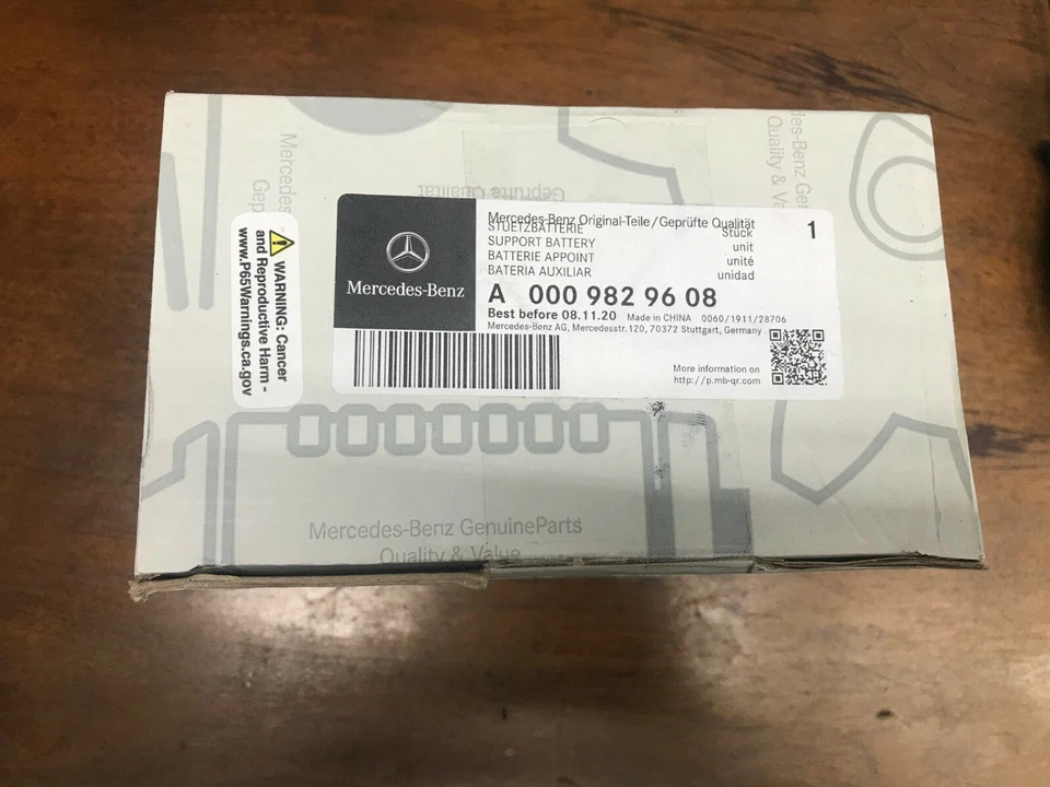 Genuine Mercedes Benz Auxiliary Aux Battery W222 + Others 0009829608 - Image 3 of 4