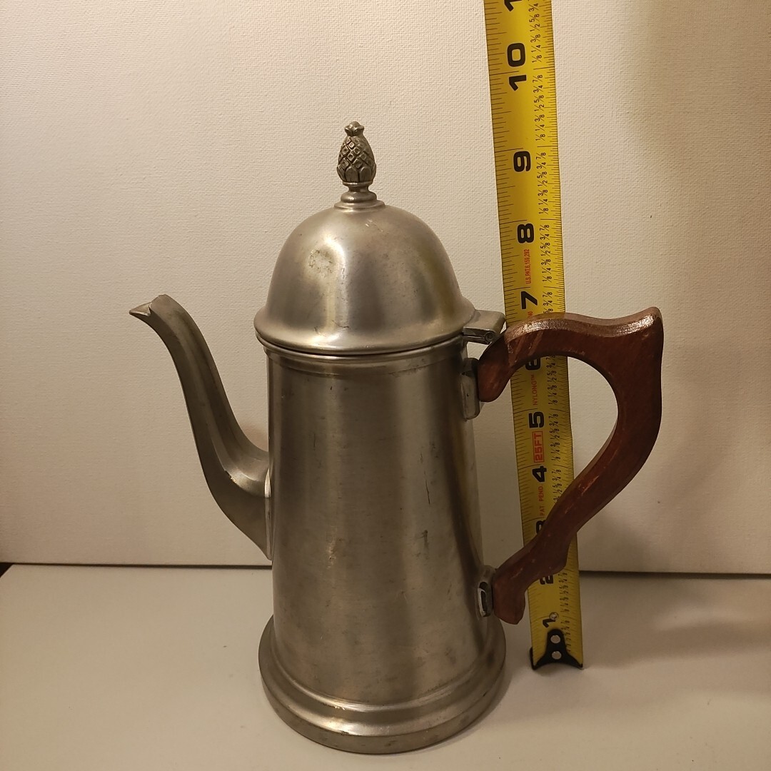 VGT International Silver Co. Americana Pewter Coffee Pot  #282 01 Wooden Handle
