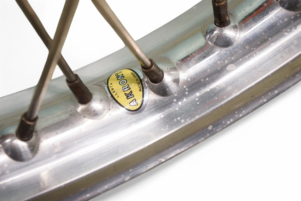 Llanta delantera KAWASAKI KZ900 KZ 900 Z1 DOBLE DISCO *2301A Foto 4 de 4