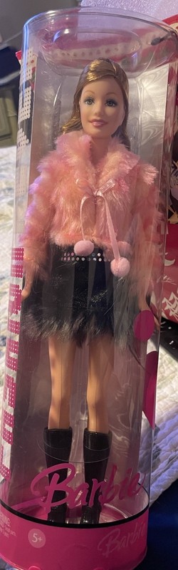 Fashion Fever Barbie Faux Fur Coat Skirt #J1413 *NRFB*