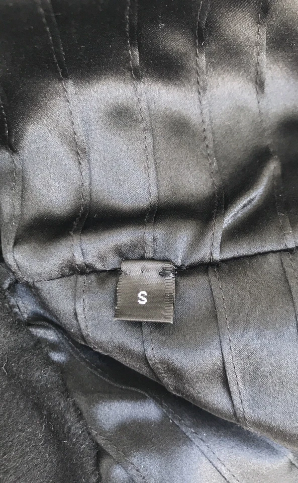 J. Mendel Black Fur Vest Small  - Image 4 of 4