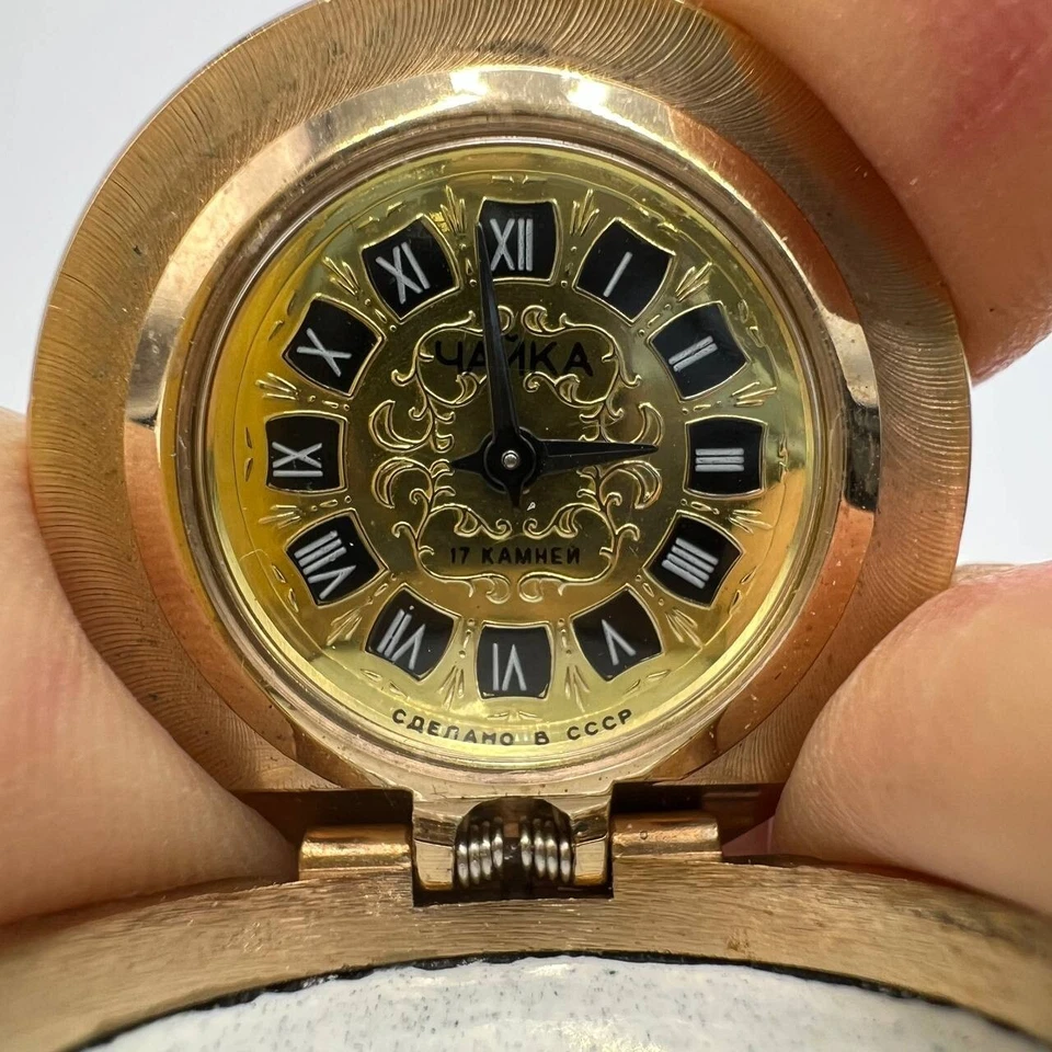 Reloj colgante para mujer Chaika URSS 1991 dorado, nuevo en caja, 17 joyas Foto 3 de 4