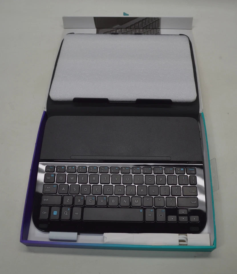 Logitech Ultrathin Keyboard Folio S410 *New Unused* - Image 2 of 4