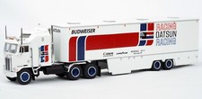 Transportador de carreras Brekina Kenworth K100 Bob Sharp Datsun #85740 escala HO 1/87