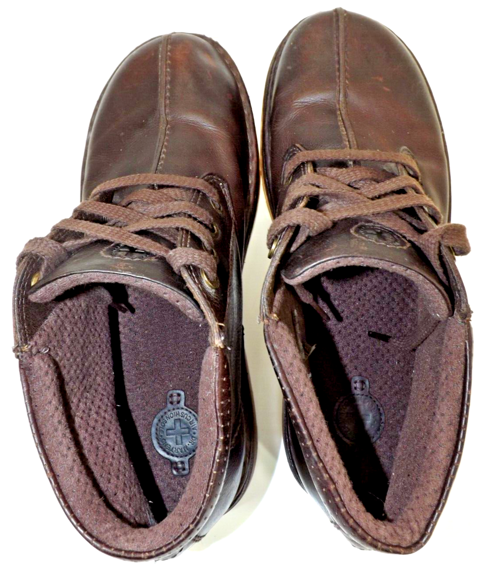 Dr. Martens 12658 Chukka Brown Lace Up Leather Ankle Boot  display picture 3