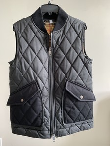 womens burberry vest