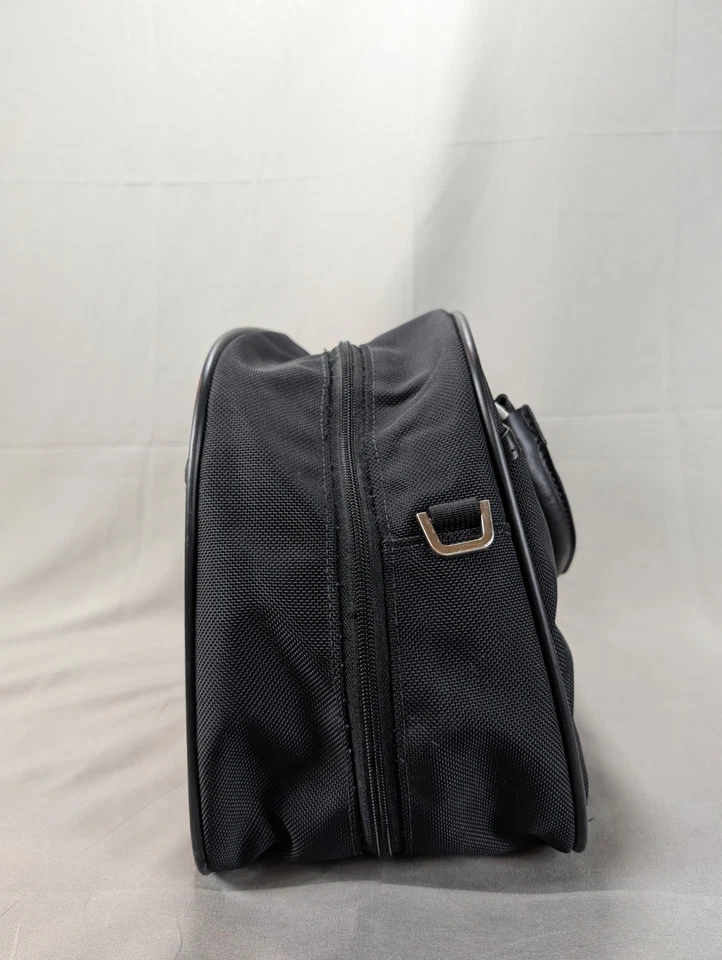 Bolso de Viaje Hartmann Estampado Floral Rojo y Negro Vintage Tamaño Mediano  Foto 2 de 4