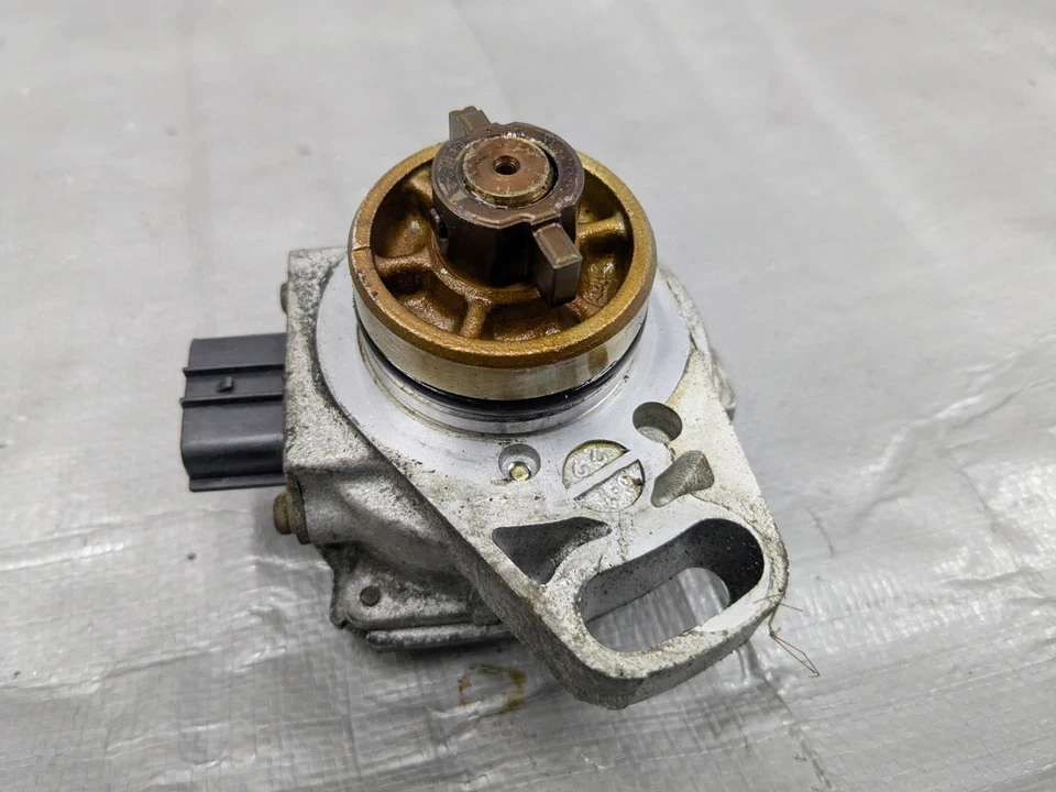 1994 - 1997 年马自达 Miata NA6 曲柄角度传感器 T1T49171B CAS 凸轮角度传感器 — 第 3/4 张图片