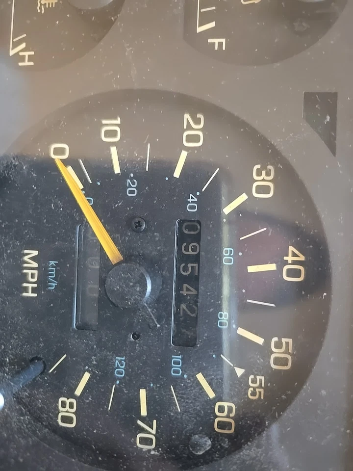 1980-83 Datsun 200sx OEM Instrument Speedometer Cluster Gauge Low Miles  - Image 2 of 4