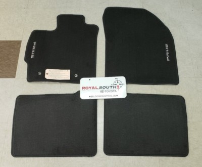 パーツ TOYOTA genuine 30prius g's floor mat. s-l400.jpg