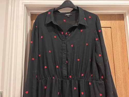 SIMPLY BE Lovely Black & Embroidered Red Heart Dress Tunic Top UK 18 - Picture 2 of 15