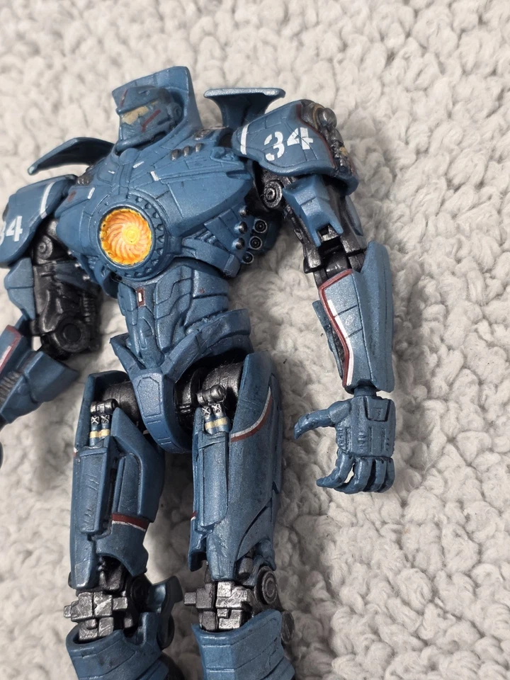 SOLO FIGURA NECA Jaeger Gipsy Danger PACIFIC RIM Hong Kong Brawl Foto 3 de 4