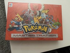 Milton Bradley Hasbro Pokemon Master Trainer Gioco da Tavolo Edizione 2005 Sigillato/Nuovo