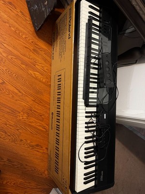 Roland FP60XBK Digital Home Piano - Black