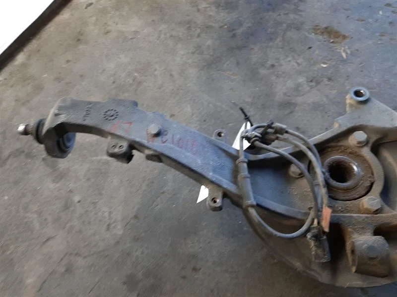 Husillo/nudillo delantero izquierdo conductor 02-09 GMC Envoy 18060689 Foto 2 de 4