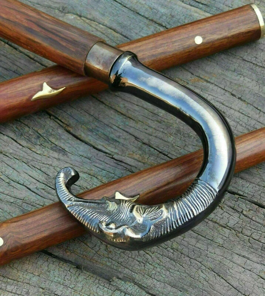 Bastón de madera con mango de elefante acabado antiguo negro de latón de diseño Foto 3 de 4