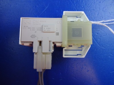 Siemens E14 44 Waschmaschine Tür Schloss Verriegelung 9000211327 