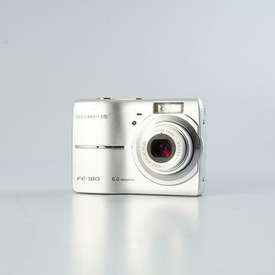 EXCELLENT OLYMPUS FE-180 + XD 256MB Compact Digital Camera