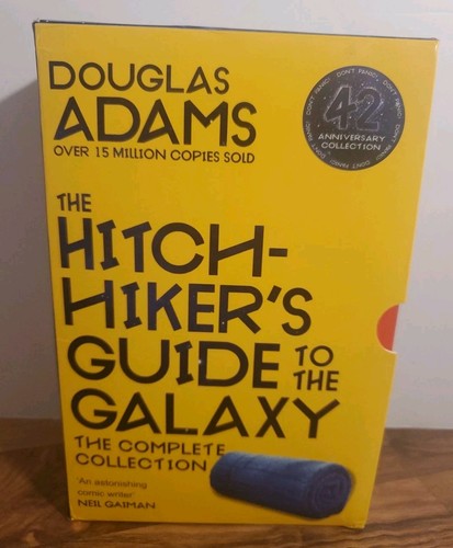 The Complete Hitchhiker's Guide to the Galaxy Boxset Douglas Adams