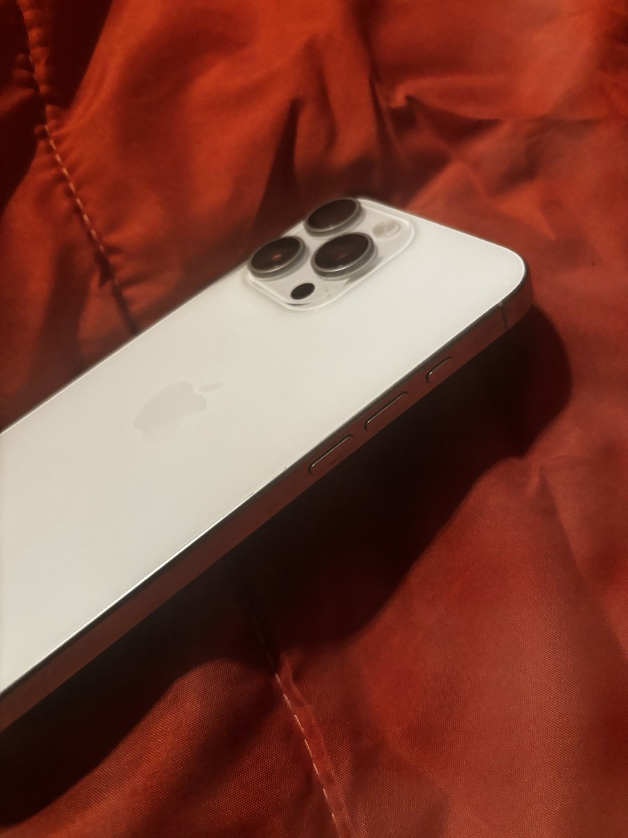 Apple iPhone 16 Pro Max - 1 TB - White Titanium (Unlocked) for