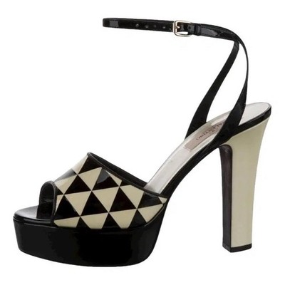 $850 Valentino Black And Cream Geometric Platform Sandal Sz 41