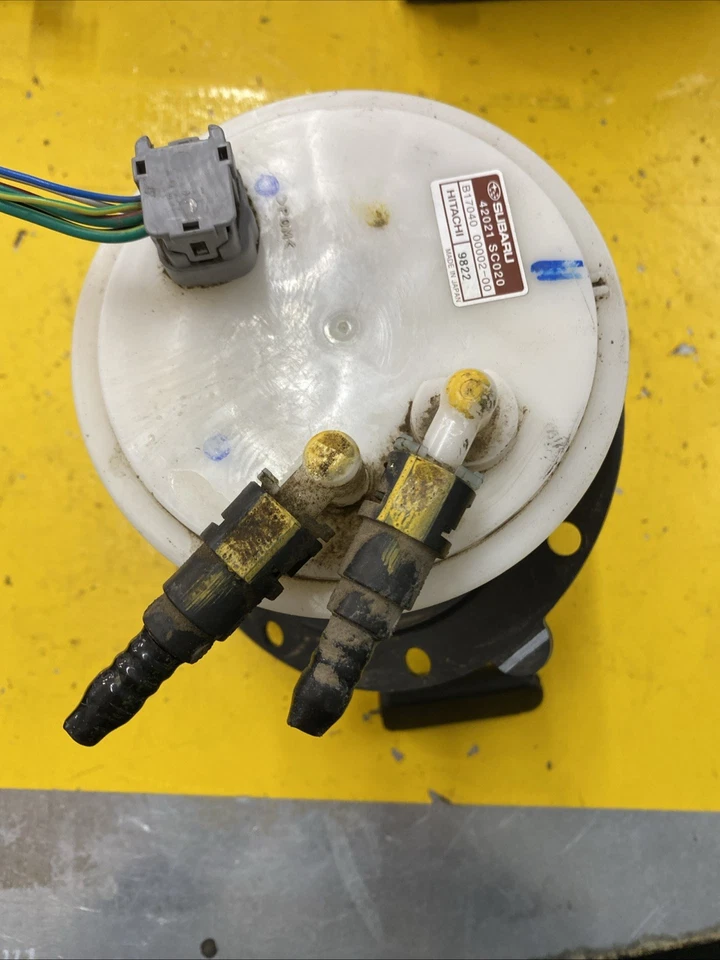 Subaru Forester 2009-2013 BOMBA DE COMBUSTIBLE MONTAJE DE GAS 42021-SC020 OEM Foto 4 de 4