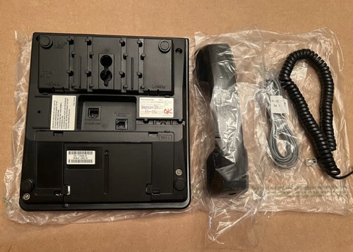 5 Pack of Panasonic KX-T7420 12-Button Digital phone (Black) Refurbished - Picture 4 of 4