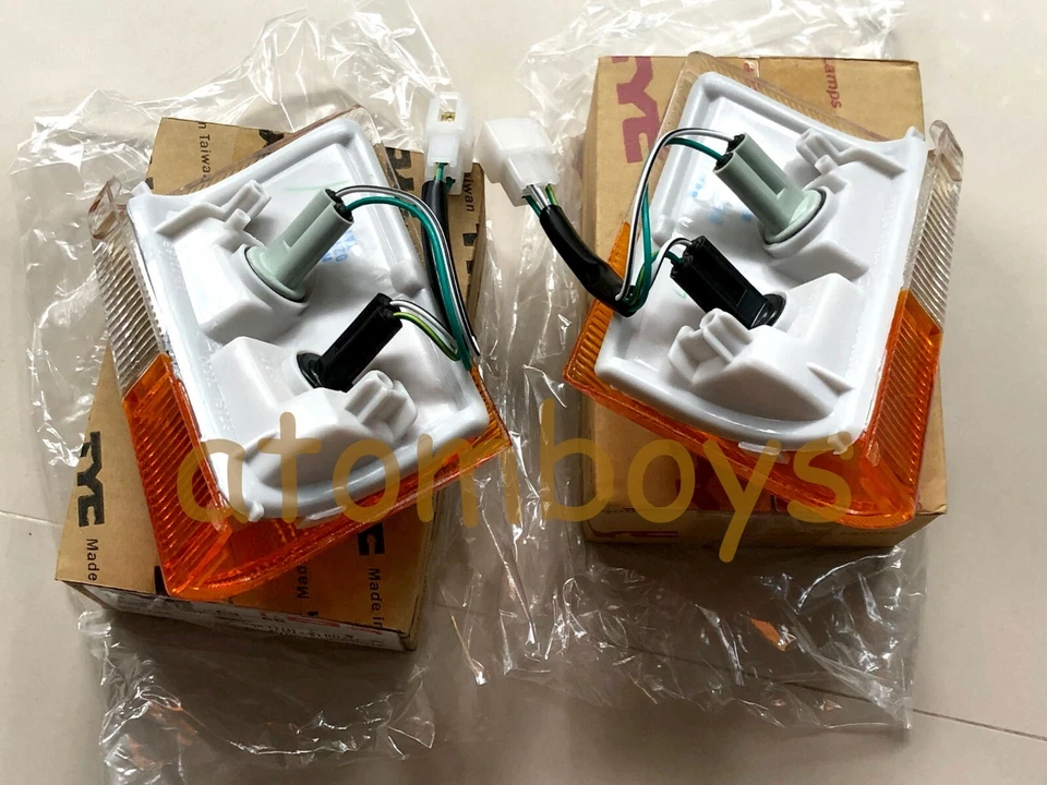 For TOYOTA CORONA RT132 ST132 TT132 CORNER MARKER TURN SIGNAL LIGHT LAMP 81 82 - Image 2 of 4