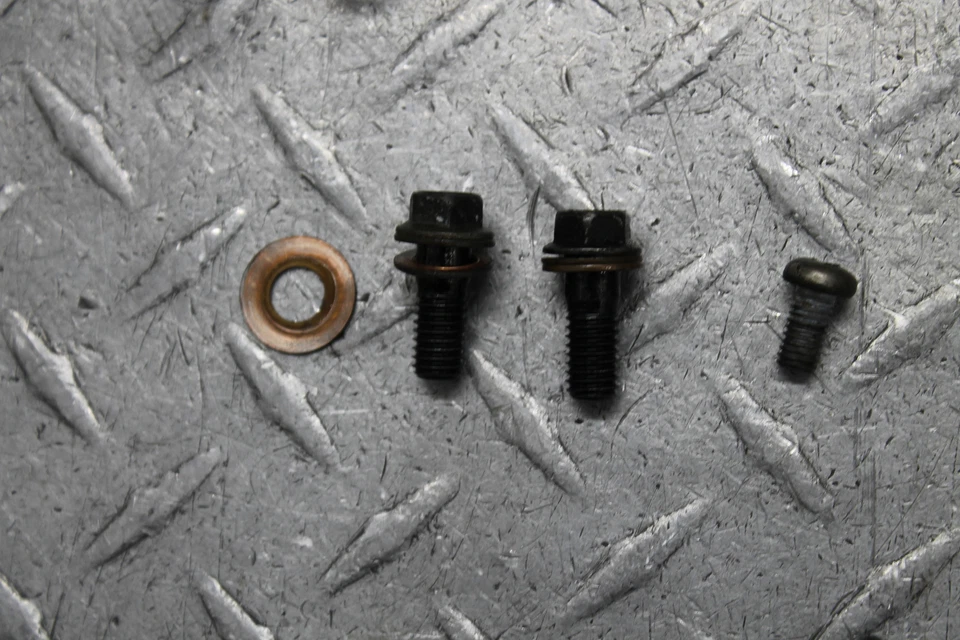 Kawasaki Z125 Pro BR125JHF 2017 tubo de línea de aceite del motor Foto 3 de 4