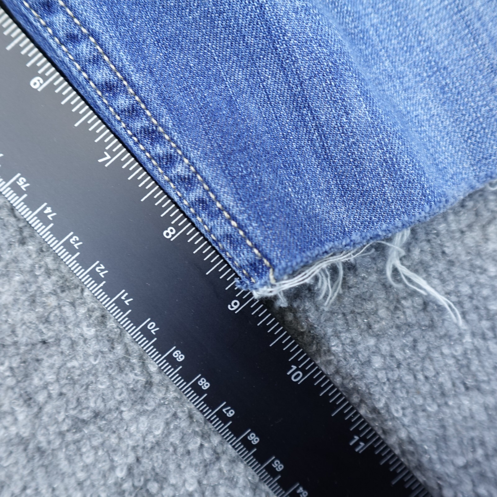 Levis Shorts Men 32x9 Blue Cut Off Jorts Medium Wash Denim Skater Jean Tag 34