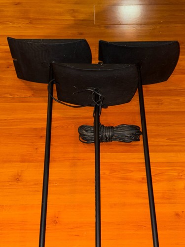 Bose Surround Speaker Stand with mounting hardware plastic covers included QTY 3 - Picture 2 of 4