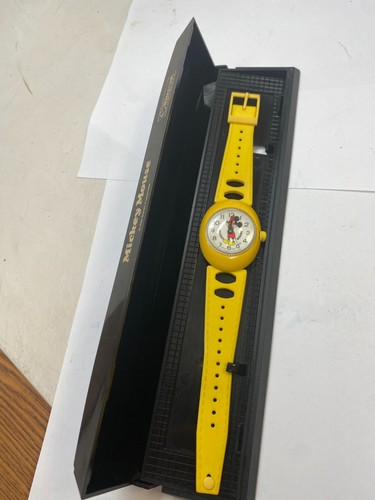 VINTAGE BRADLEY MICKEY MOUSE UHR SWISS MADE Walt Disney Productions NICHT FUNKTIONSFÄHIG - Bild 1 von 10
