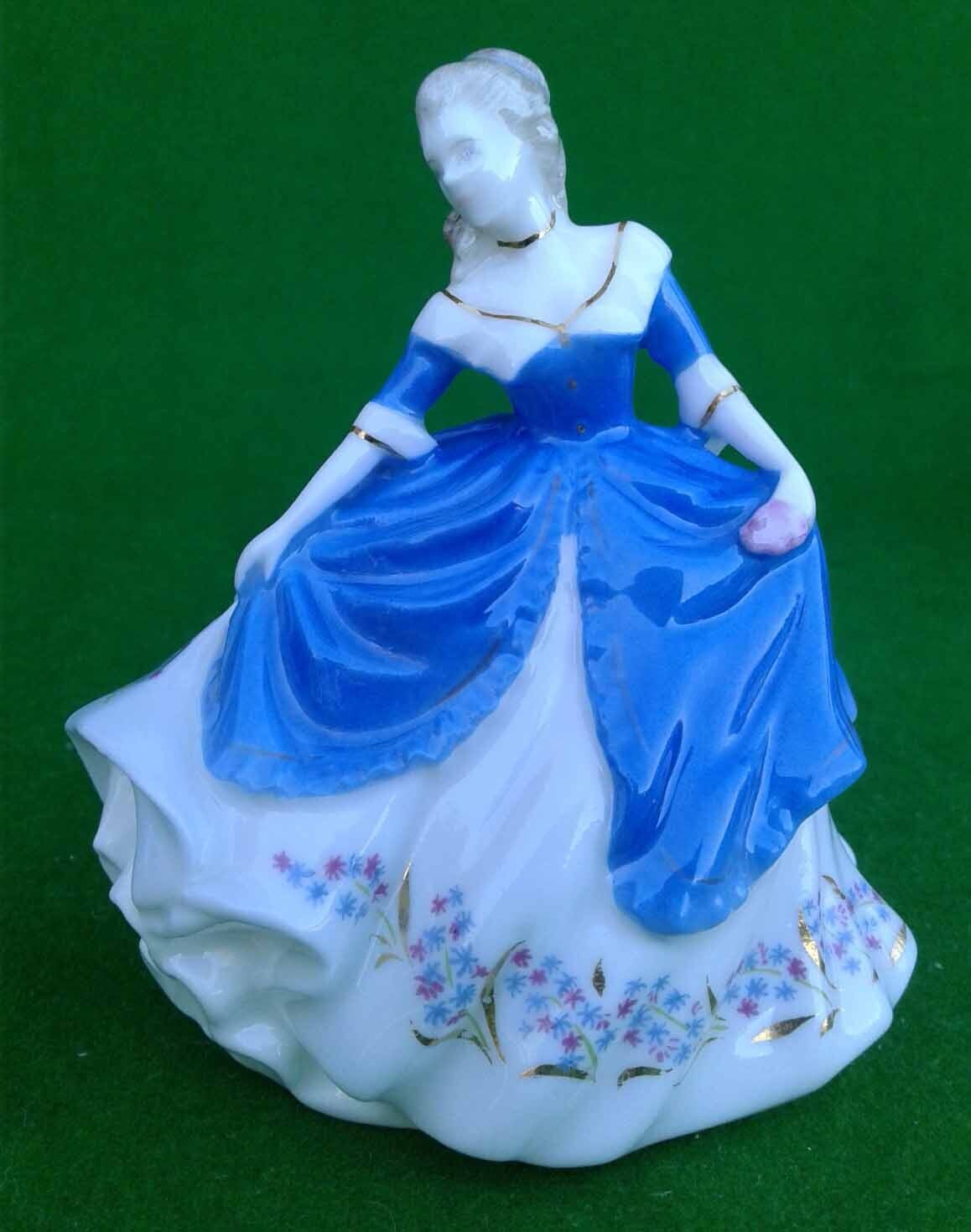 Foto 1 di 9