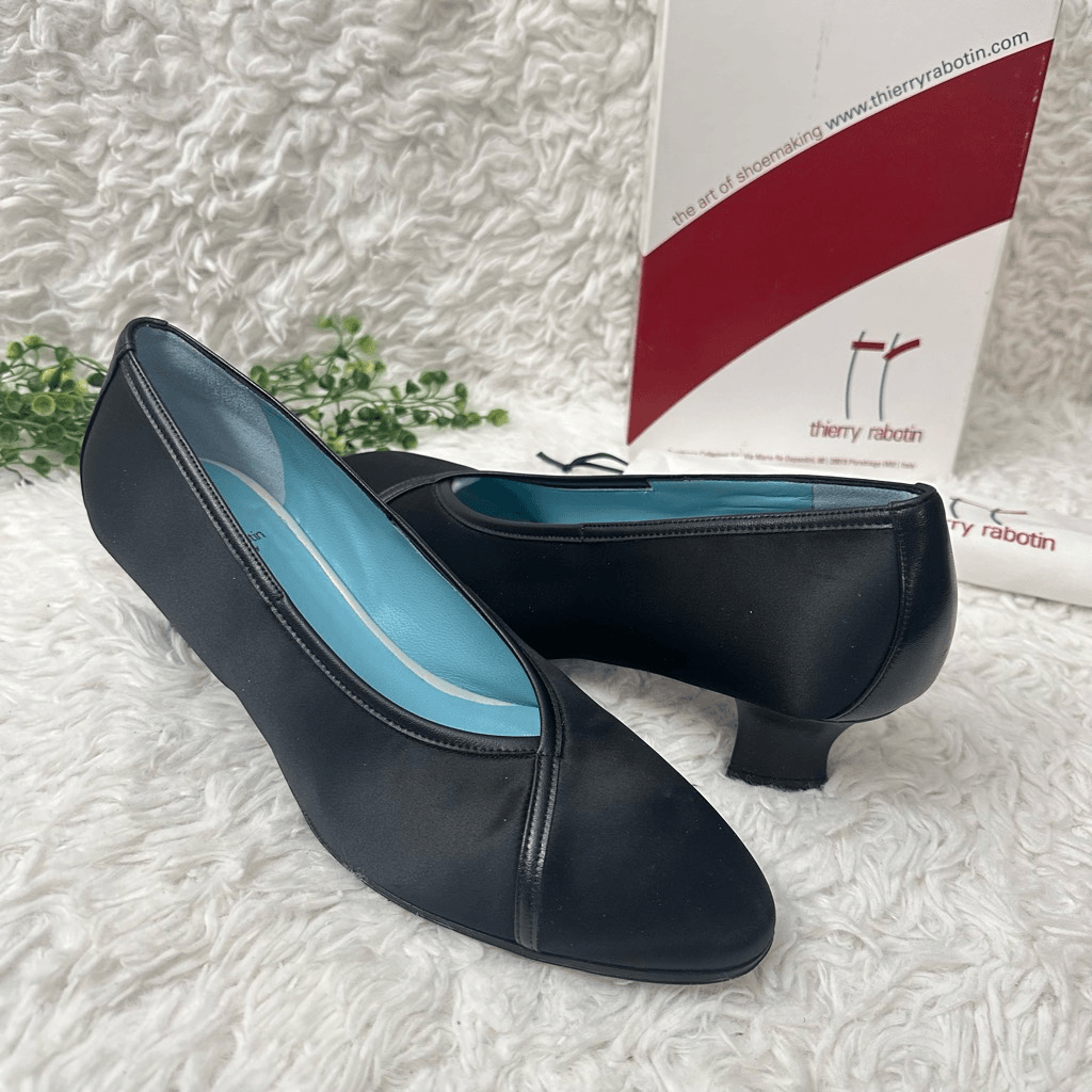 THIERRY RABOTIN Italy Black Techno Nero Low Heel Shoes Poron