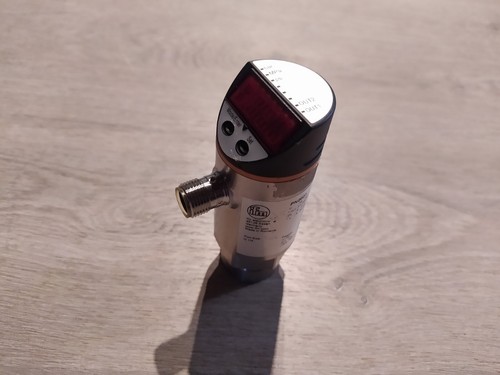 IFM PN2023 PRESSURE SENSOR WITH DISPLAY [NEW]