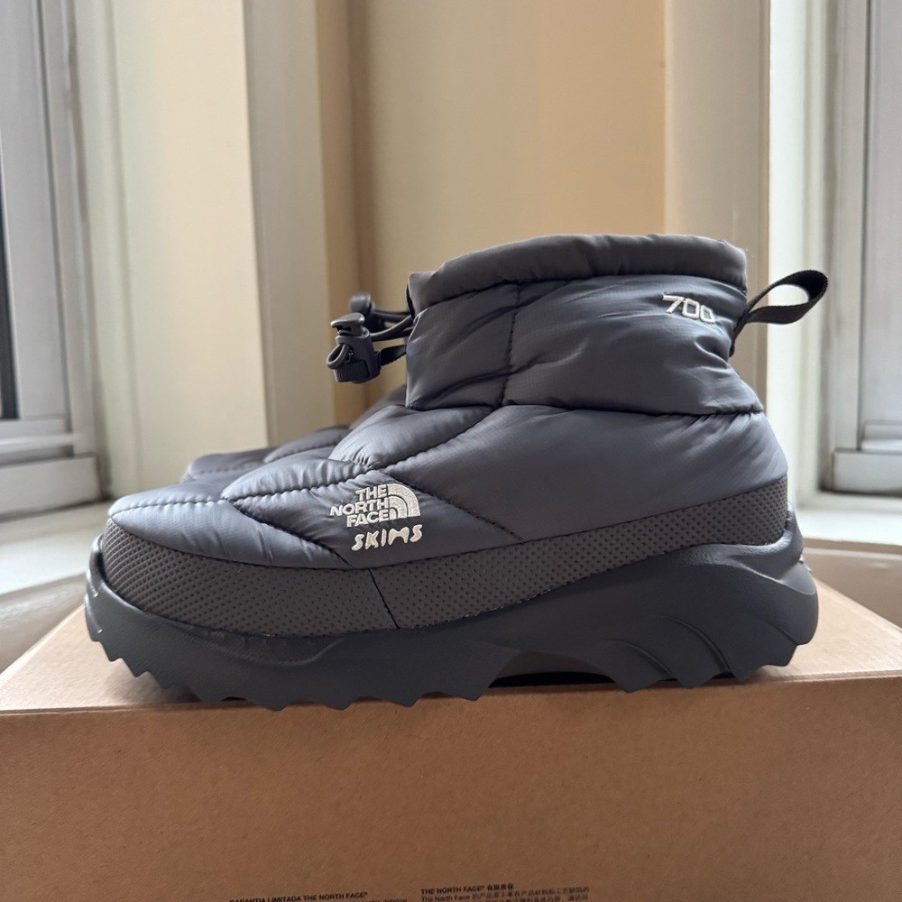 North Face x Skims Nuptse Traction Chukka Boots Gunmetal Men's 6 / Women's 8 image 4