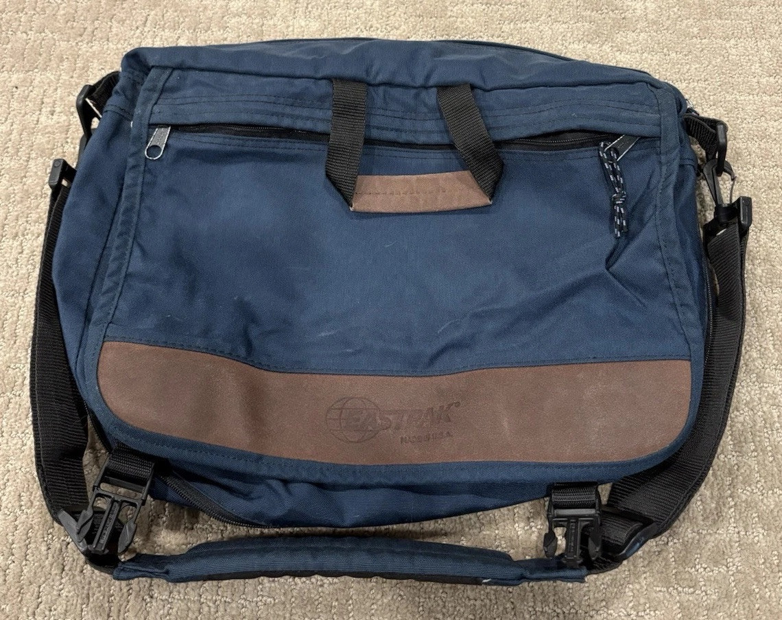 vintage EASTPAK messenger bag usa製 vintage EASTPAK messenger bag usa製 Eastpak Messenger Bag