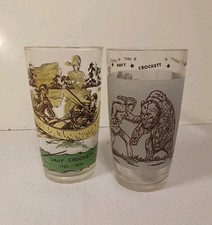 Vtg 1950 s Davy Crockett Glasses Lot Of Two Indian Fighter Hero Of Alamo