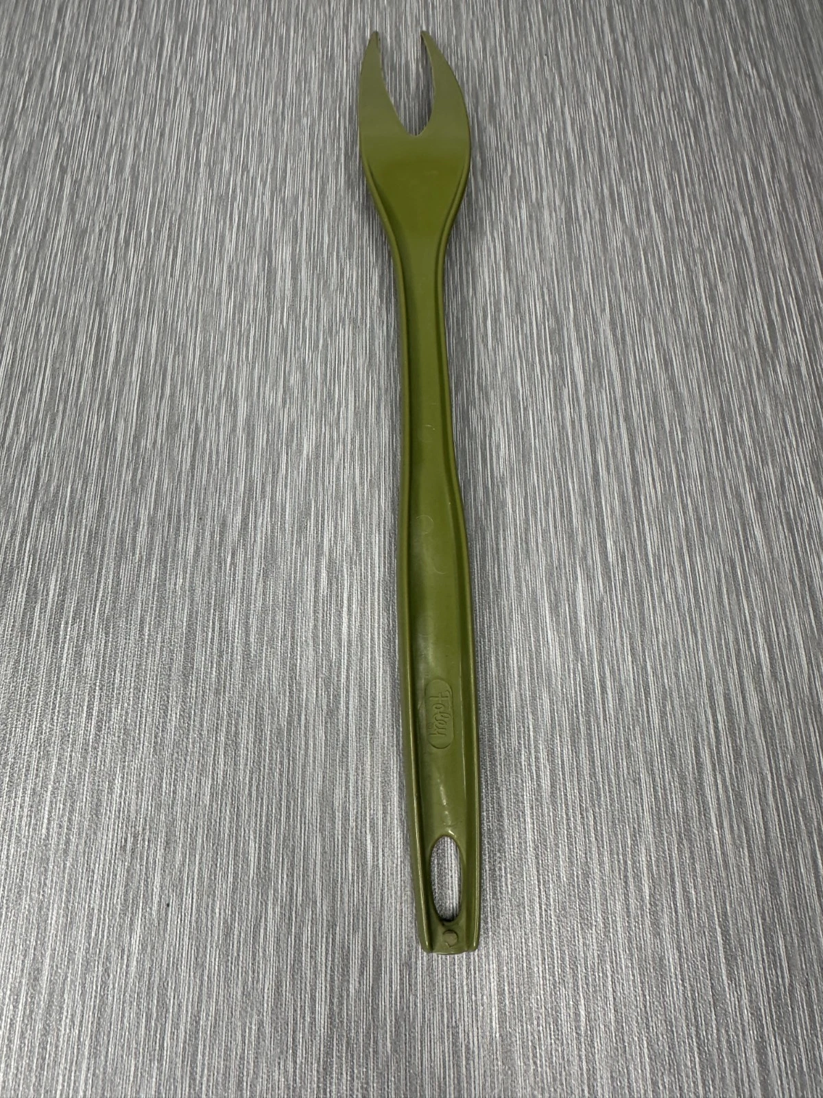 Vintage Foley Nylon Ladle & Fork Olive Green Retro MCM Kitchen Serving Utensils - product detail image 4