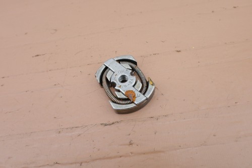 Homelite UT33650B String Trimmer OEM Clutch 3/8-24 - Picture 3 of 5