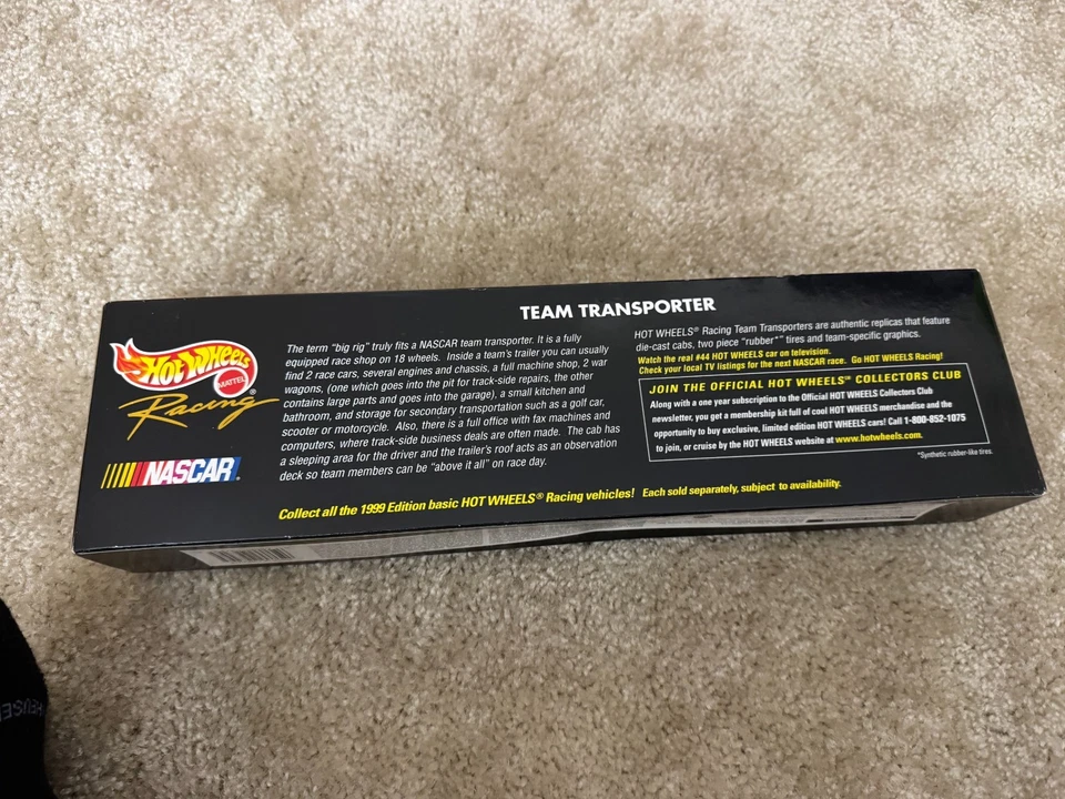 Hot Wheels Racing Team Transporter – Terry Labonte #5 Kellogg’s NASCAR Die-Cast - Image 4 of 4