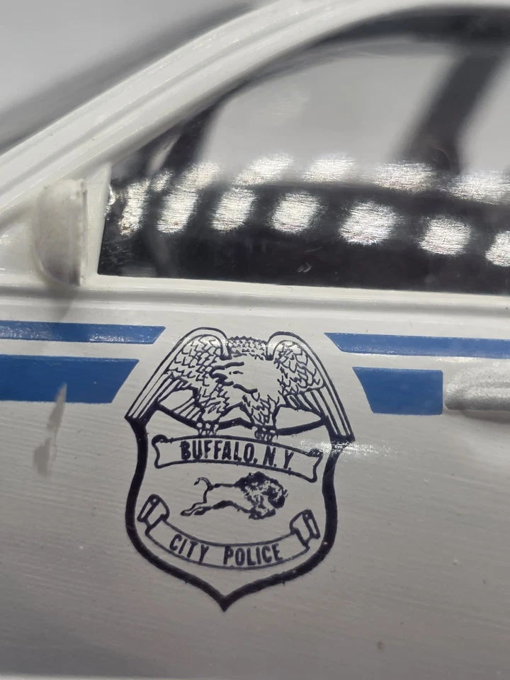 Code 3 Premier Chiefs City Of New York NYPD Police Car & Patch Cert 1:24 Rare - Image 4 of 4