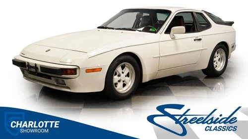 1985 Porsche 944 Image 1 of 4