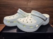 CROCS Iconic Comfort, Plateau, Mintgrün, Gr. 38, NEU