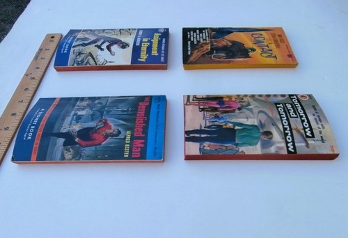 Vintage ATOMIC SPACE AGE Paperback Book Lot (4) SCI-FI Alien Futuristic Covers - Picture 4 of 8