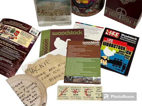 Woodstock 4-Disc DVD Set 3 Days of Peace & Music Directors Cut Memorabilia - Bild 7 von 11