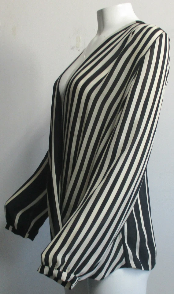 NWT $325 HALSTON HERITAGE Long Sleeve Stripe Print  Wrap Front Top SZ 12 - Image 4 of 4