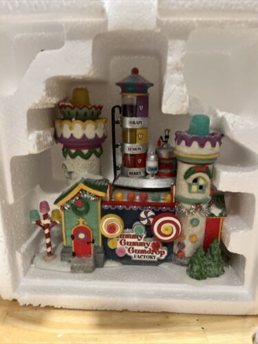 Department 56 5656771 Christmas Village - Picture 1 of 5