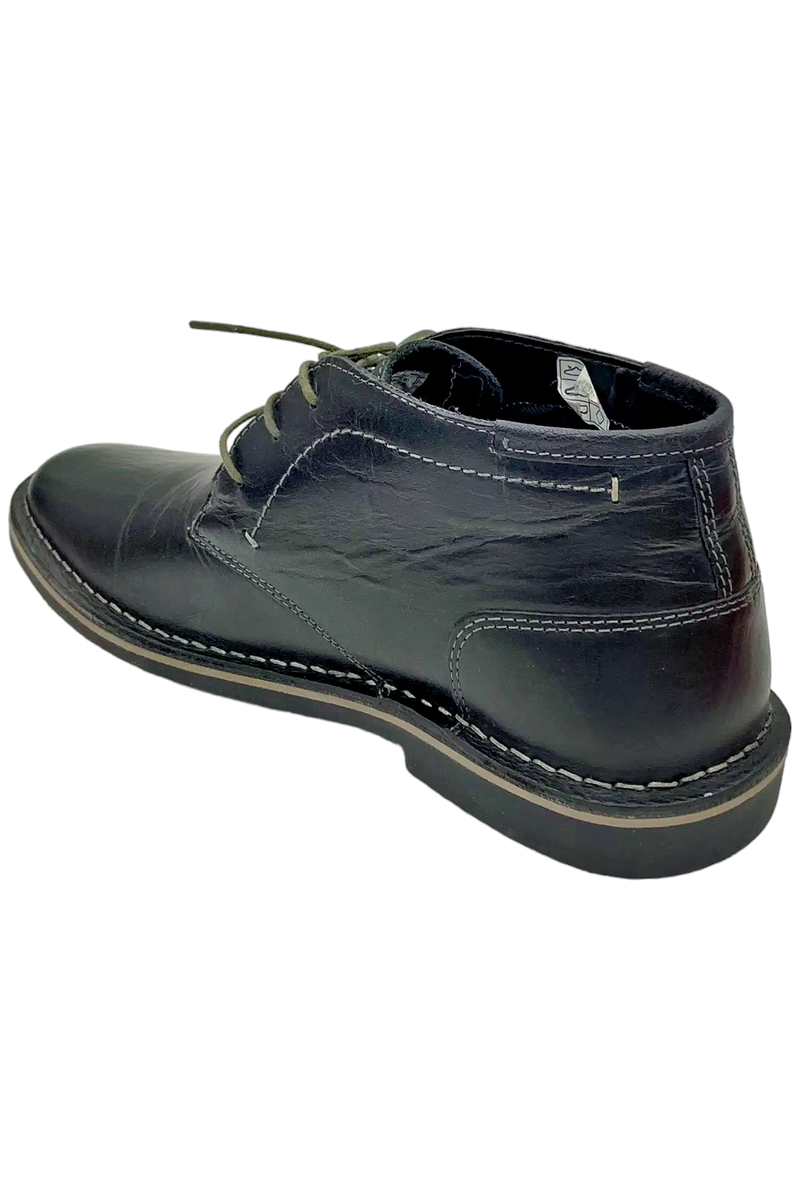 Steve Madden Men display picture 2